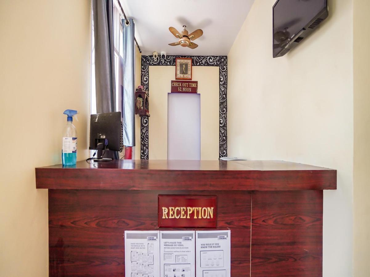 Oyo 75627 New Ankit Guest House 바라나시 외부 사진