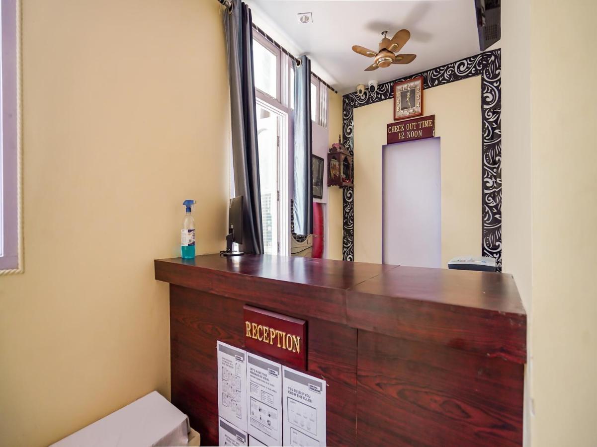 Oyo 75627 New Ankit Guest House 바라나시 외부 사진