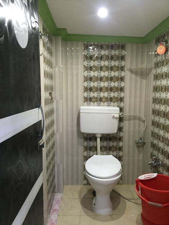 Oyo 75627 New Ankit Guest House 바라나시 외부 사진